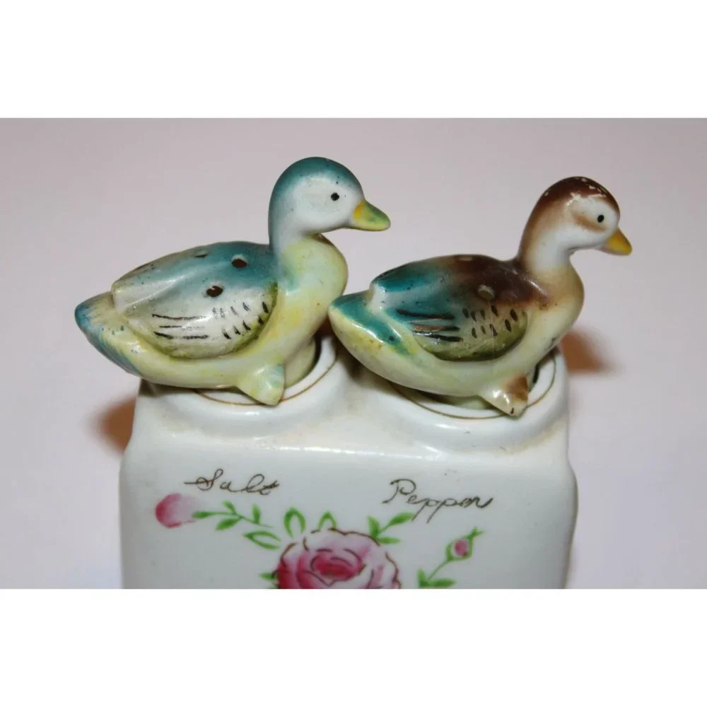 Salt & Pepper Shakers - Nodding Ducks in stand from Japan.